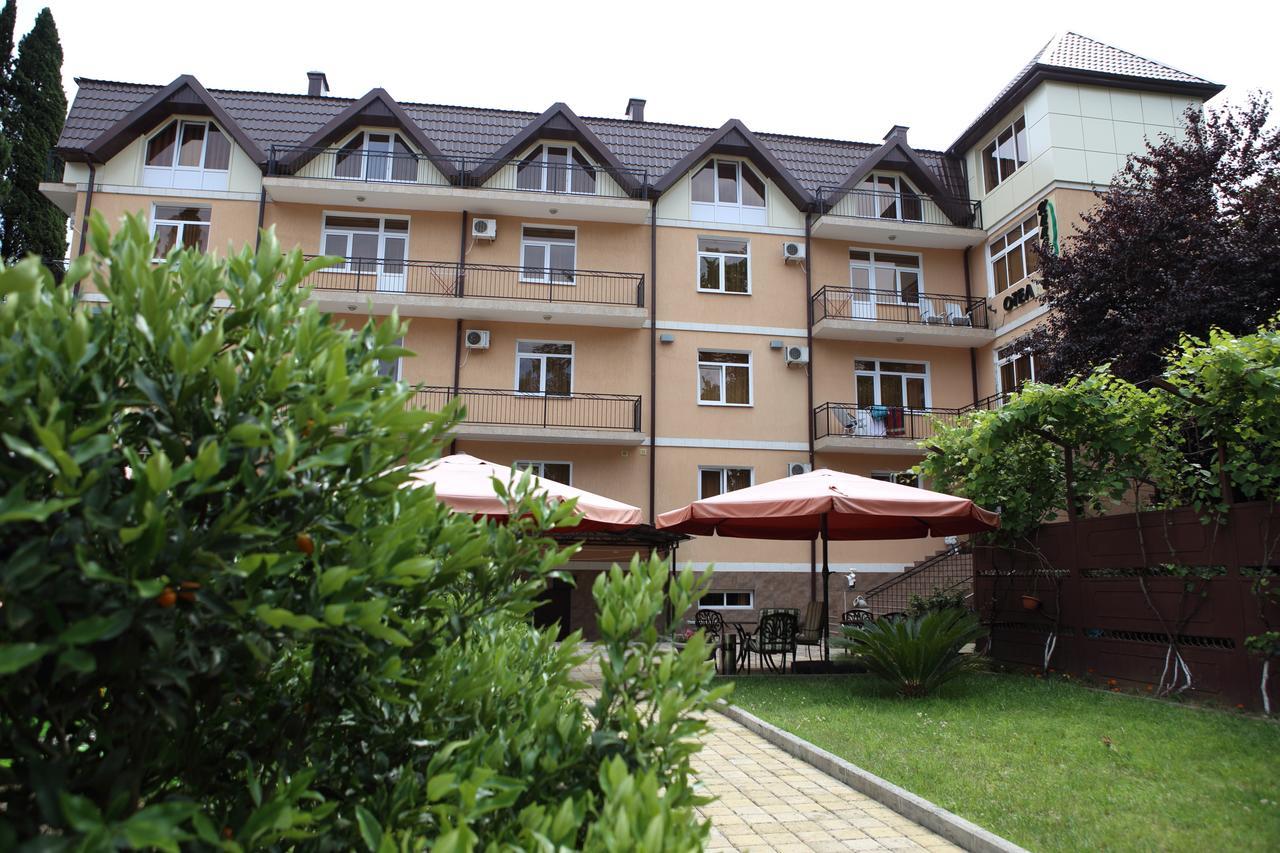Hotel Kiparis Pizunda Exterior foto